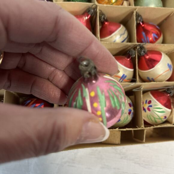 Set of 24 Vintage Mercury Glass Christmas Tree Ornaments Poland 1950s Original - Picture 16 of 16